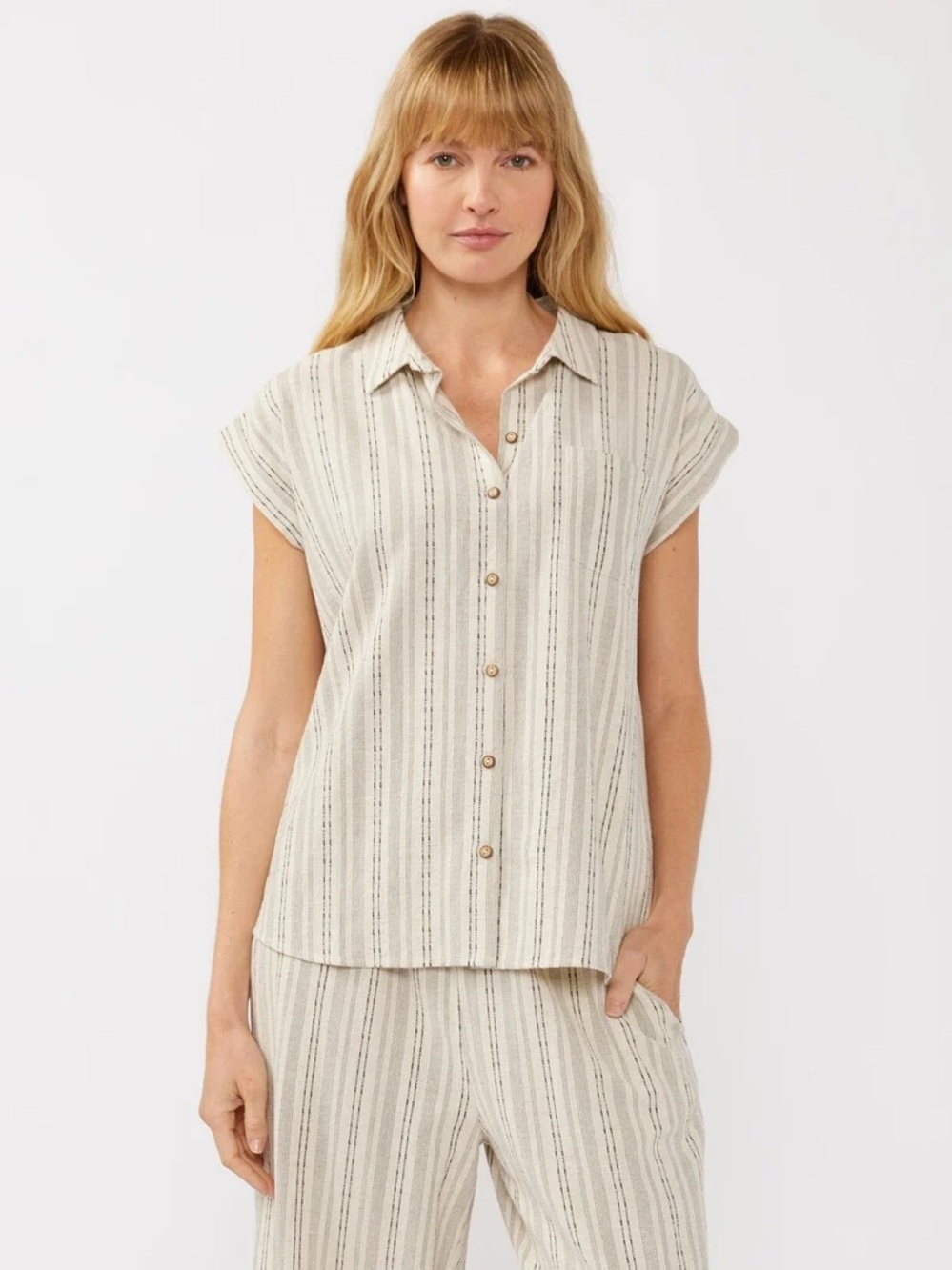 lovestitch Striped Button-Down Short Sleeve camp Shirt size large